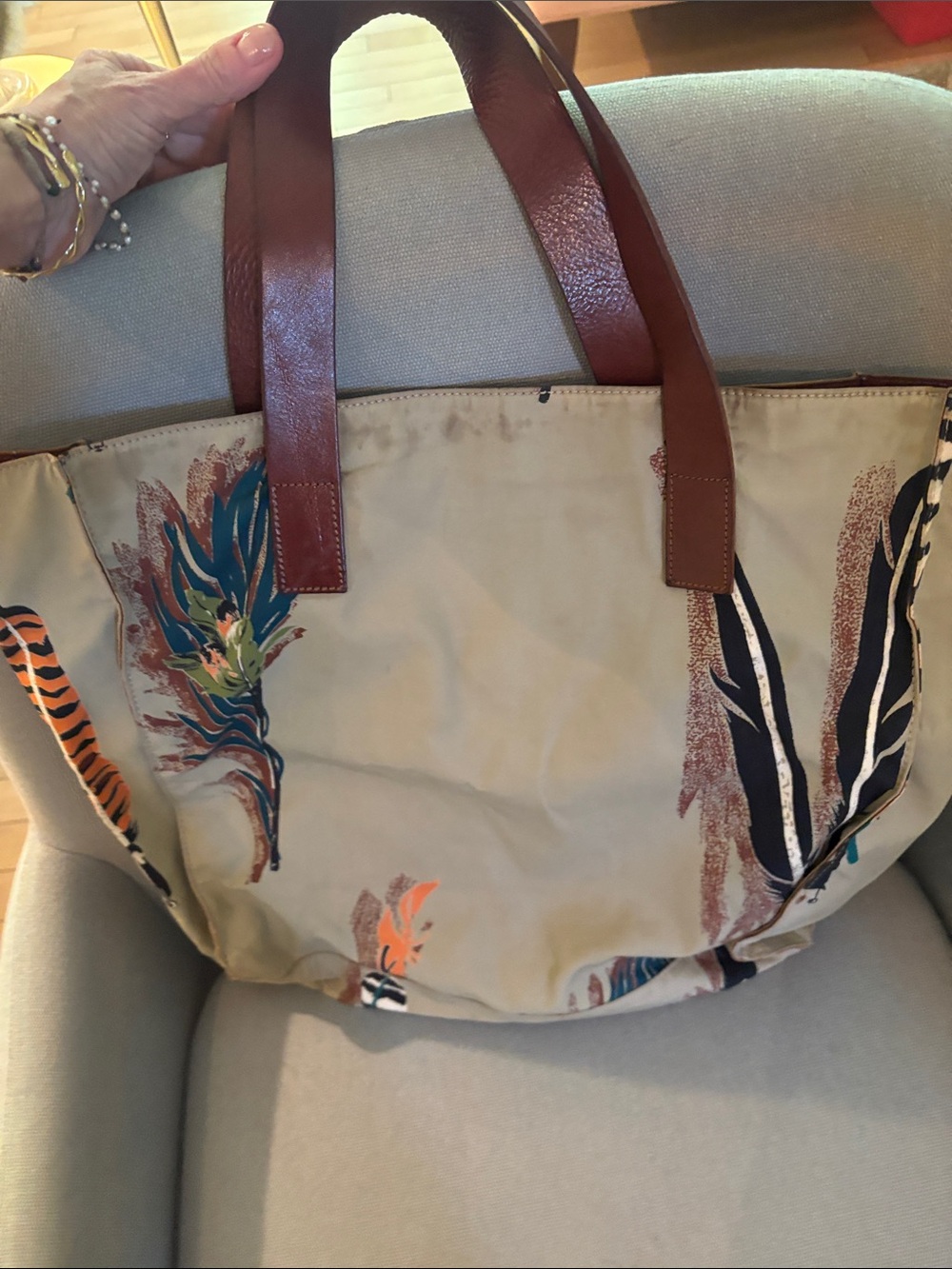Marni Beige Canvas Tote with Feather Motif and Brown Handles - Picture 2 of 3